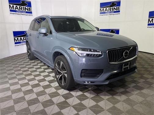 2021 Volvo XC90 T5 Momentum