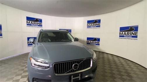 2021 Volvo XC90 T5 Momentum
