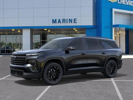 Mosaic Black Metallic 2026 Chevrolet Traverse LT