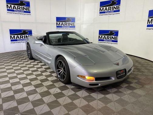 Sebring Silver Metallic 1998 Chevrolet Corvette Base