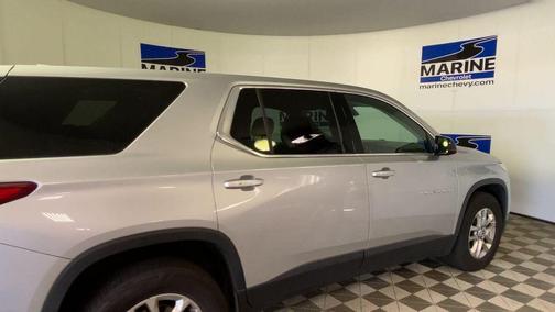 Silver Ice Metallic 2020 Chevrolet Traverse LS