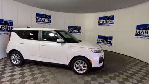 Snow White Pearl 2021 Kia Soul S