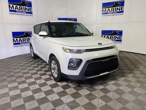 Snow White Pearl 2021 Kia Soul S