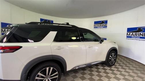 2023 Nissan Pathfinder Platinum FWD