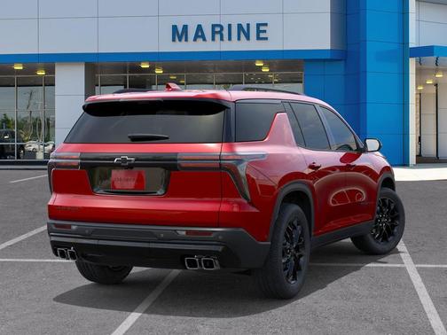 Radiant Red Tintcoat 2026 Chevrolet Traverse LT
