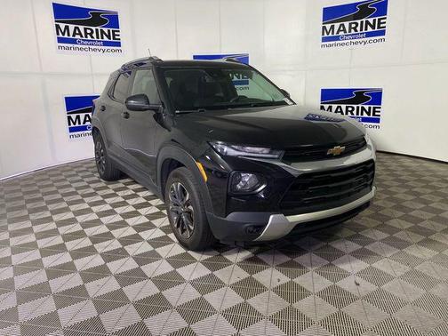 Mosaic Black Metallic 2023 Chevrolet Trailblazer LT