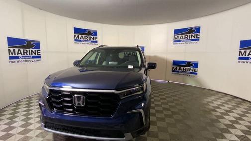 Obsidian Blue Pearl 2025 Honda Pilot Touring 8-Passenger