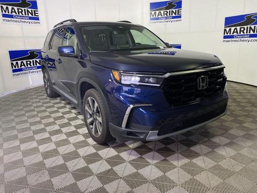 Obsidian Blue Pearl 2025 Honda Pilot Touring 8-Passenger