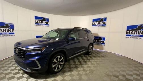 Obsidian Blue Pearl 2025 Honda Pilot Touring 8-Passenger