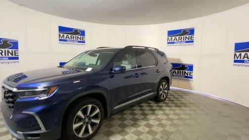 Obsidian Blue Pearl 2025 Honda Pilot Touring 8-Passenger