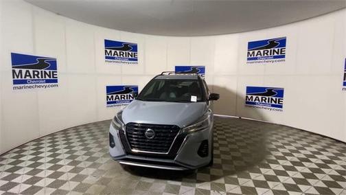 2021 Nissan Kicks SR