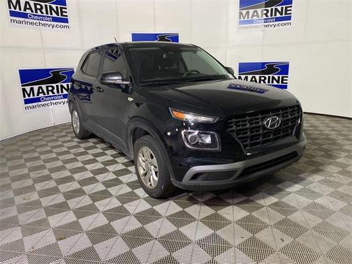 2023 Hyundai VENUE SE