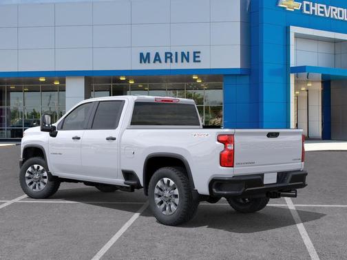 Summit White 2026 Chevrolet Silverado 2500 Custom