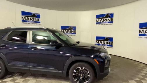 Midnight Blue Metallic 2021 Chevrolet Trailblazer LT