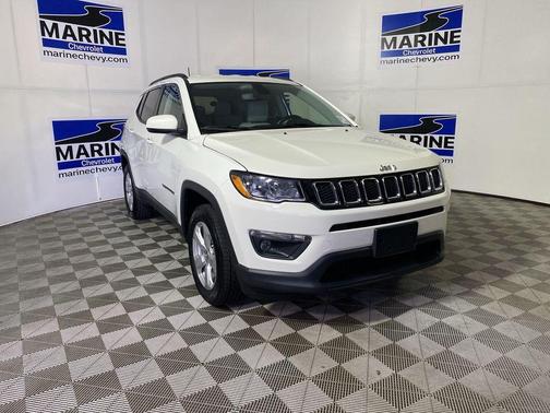 White Clearcoat 2019 Jeep Compass Latitude