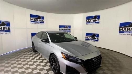 2023 Nissan Altima SR FWD