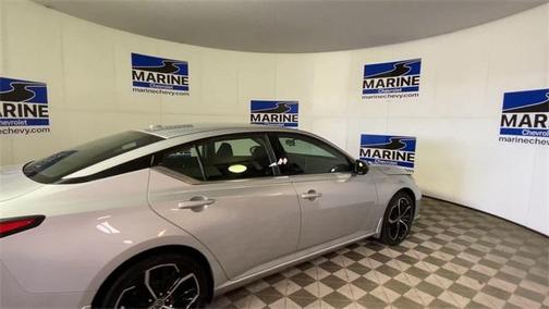 2023 Nissan Altima SR FWD