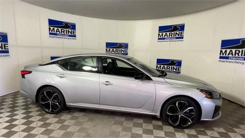 2023 Nissan Altima SR FWD