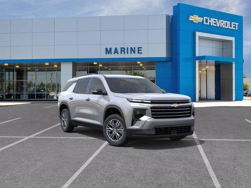 Sterling Gray Metallic 2026 Chevrolet Traverse LT