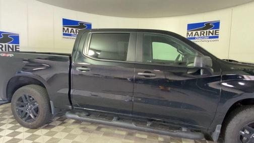 Black 2025 Chevrolet Silverado 1500 Custom