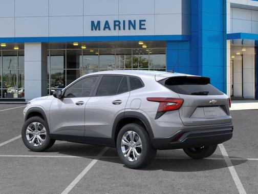 Sterling Gray Metallic 2026 Chevrolet Trax LS