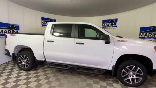 Summit White 2020 Chevrolet Silverado 1500 Custom Trail Boss