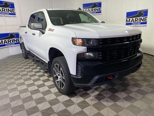 Summit White 2020 Chevrolet Silverado 1500 Custom Trail Boss