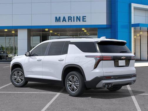 Polar White Tricoat 2027 Chevrolet Traverse LT
