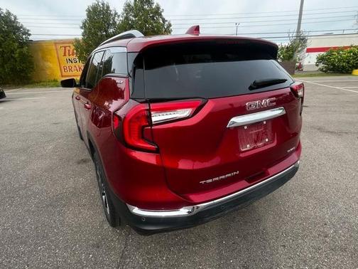 2022 GMC Terrain SLT