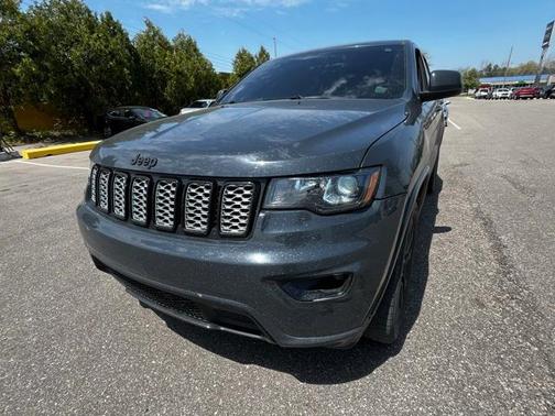2017 Jeep Grand Cherokee Altitude