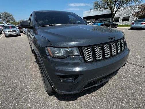 2017 Jeep Grand Cherokee Altitude