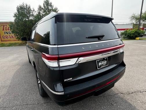 2023 Lincoln Navigator Reserve