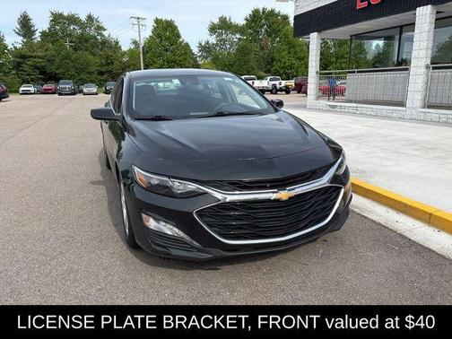 Mosaic Black Metallic 2023 Chevrolet Malibu FWD 1LT