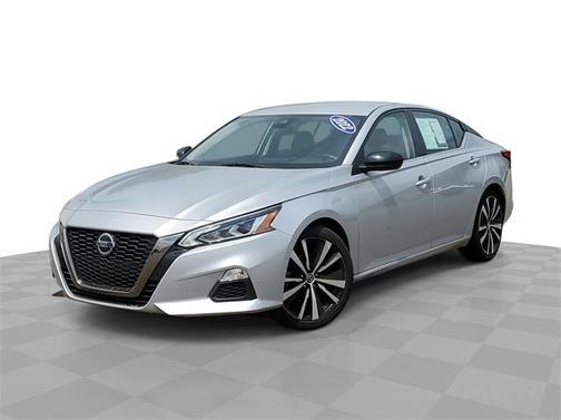 2022 Nissan Altima 2.5 SR