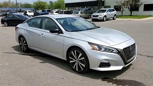 2022 Nissan Altima 2.5 SR
