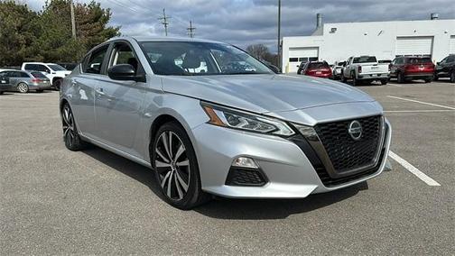 2022 Nissan Altima 2.5 SR