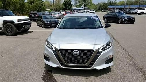 2022 Nissan Altima 2.5 SR