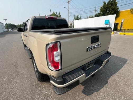 2025 GMC Canyon AT4