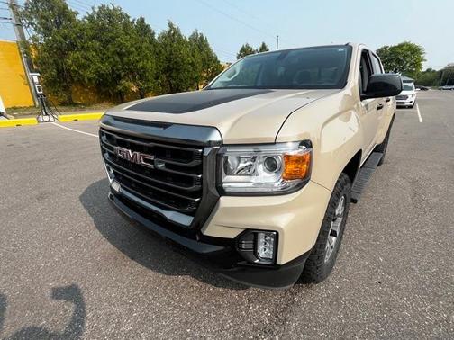 2025 GMC Canyon AT4