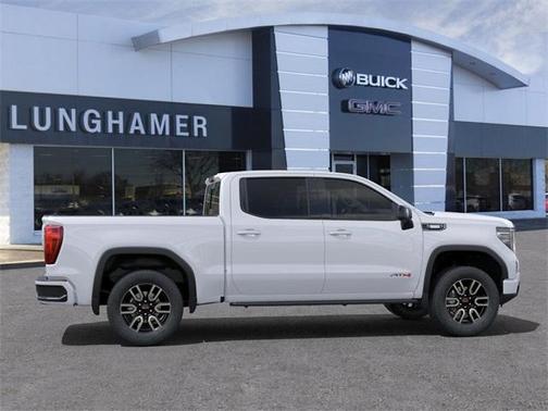 2025 GMC Sierra 1500 AT4