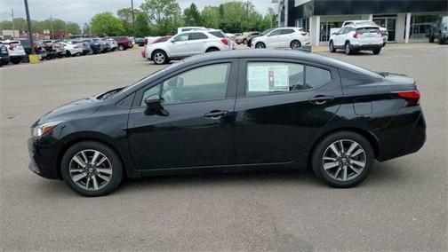 2021 Nissan Versa 1.6 SV