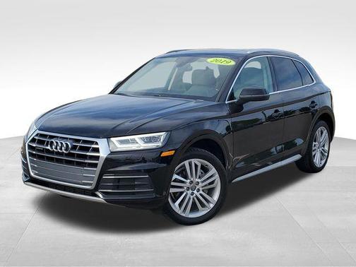 Brilliant Black 2019 Audi Q5 2.0T Premium Plus
