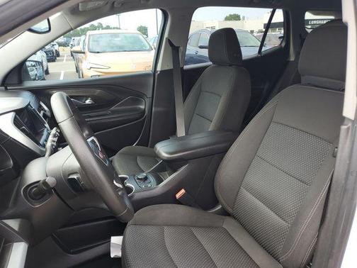 Summit White 2022 GMC Terrain SLE