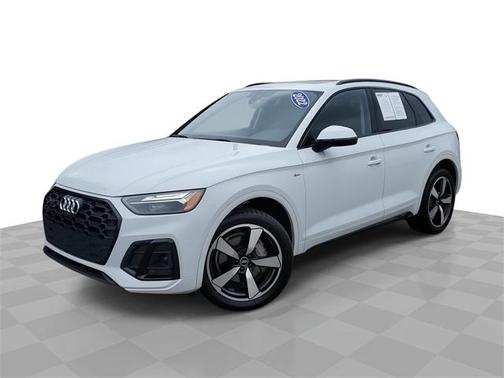 2022 Audi Q5 45 S line quattro Premium