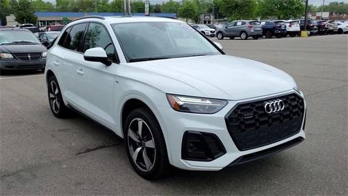 2022 Audi Q5 45 S line quattro Premium