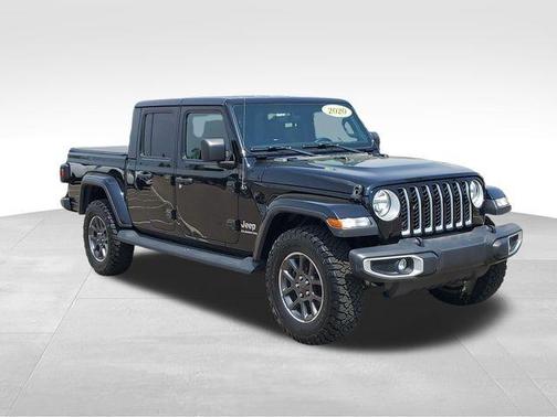 Black Clearcoat 2020 Jeep Gladiator Overland