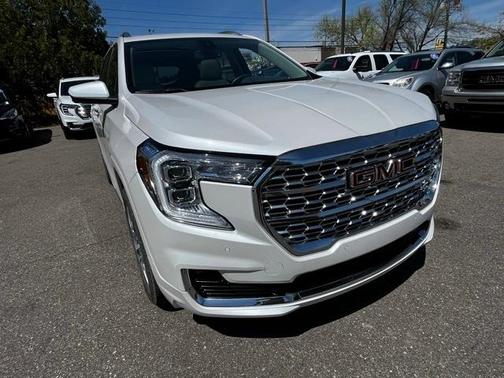 2023 GMC Terrain Denali
