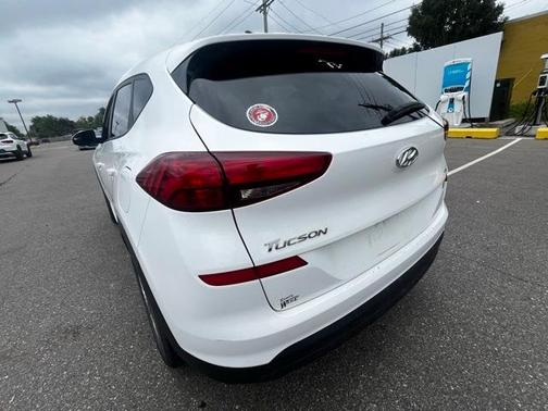 2020 Hyundai TUCSON SE