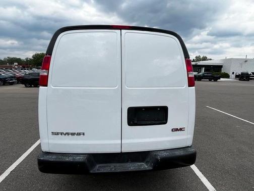 2023 GMC Savana 2500 Work Van