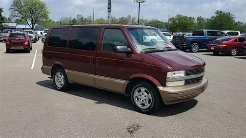 2004 Chevrolet Astro LS